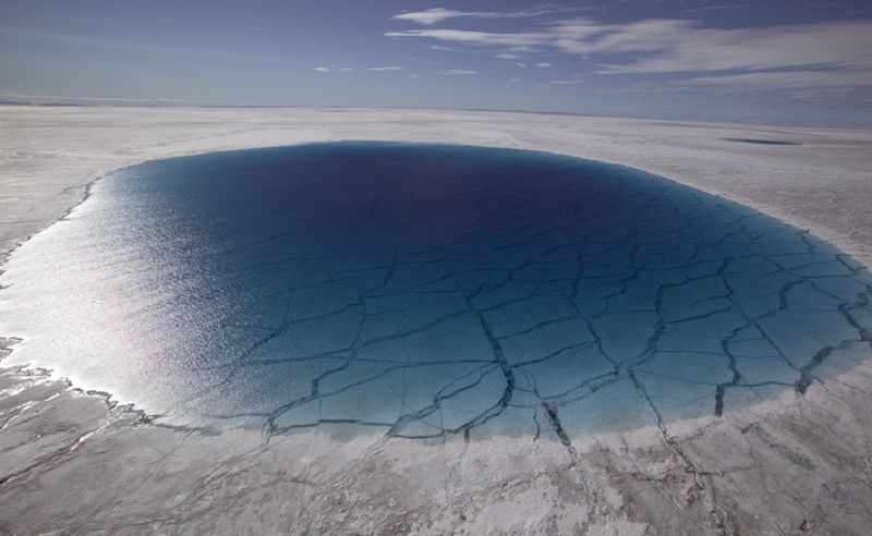 Озеро в Антарктиде