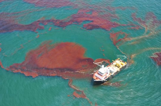 Загрязнение мирового океана нефтью